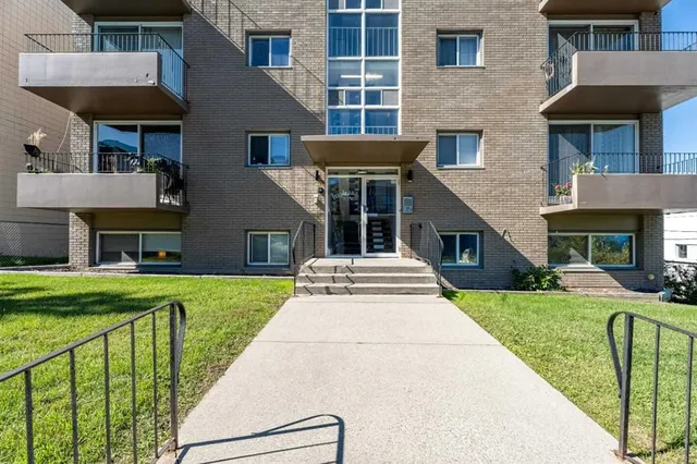 1811 18A St #404, Calgary 2