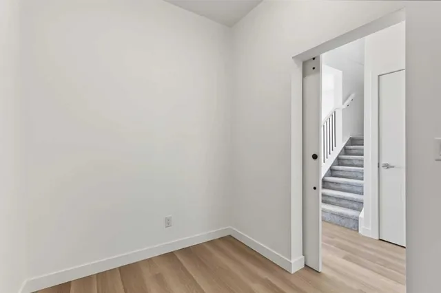 164 Copperhead Rd, Calgary 3