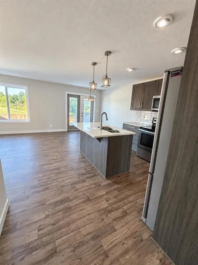 49 Hawthorn Pl, Sylvan Lake 3