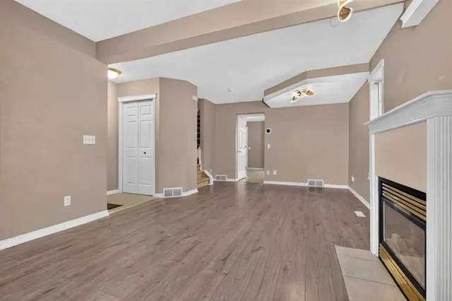 2724 16 Ave, Calgary 5