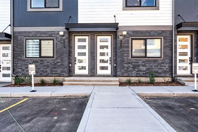200 Belvedere Blvd #403, Calgary 2