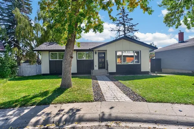 140 Fyffe Rd, Calgary 2