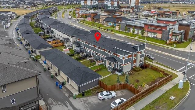 16 Skyview Cir, Calgary 2
