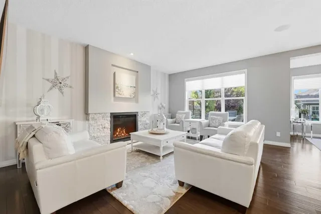 199 Auburn Springs Blvd, Calgary 5