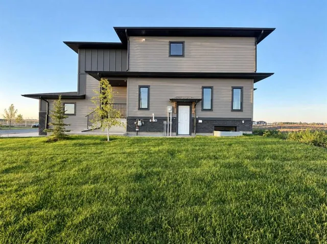 2337 waterbury Rd, Chestermere 4