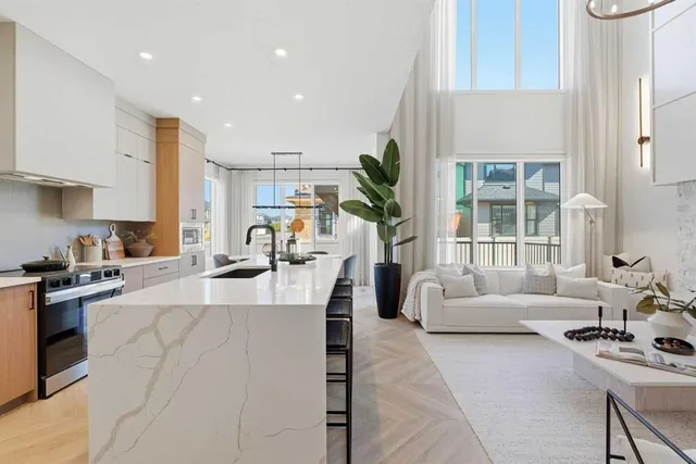 345 West Grove Lane, Calgary 5