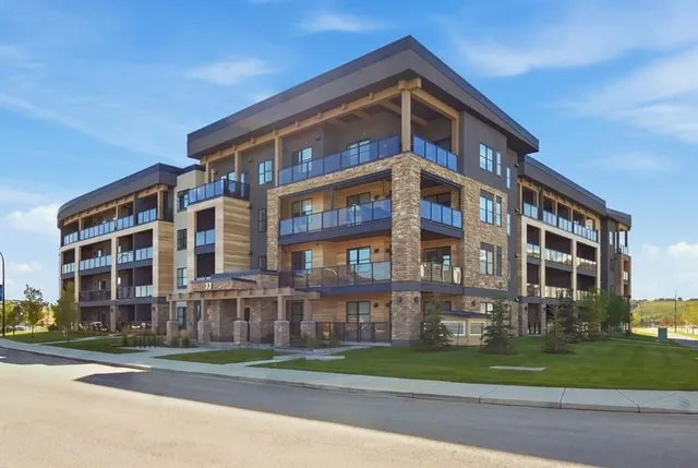 55 Wolf Hollow Cres #301, Calgary 2