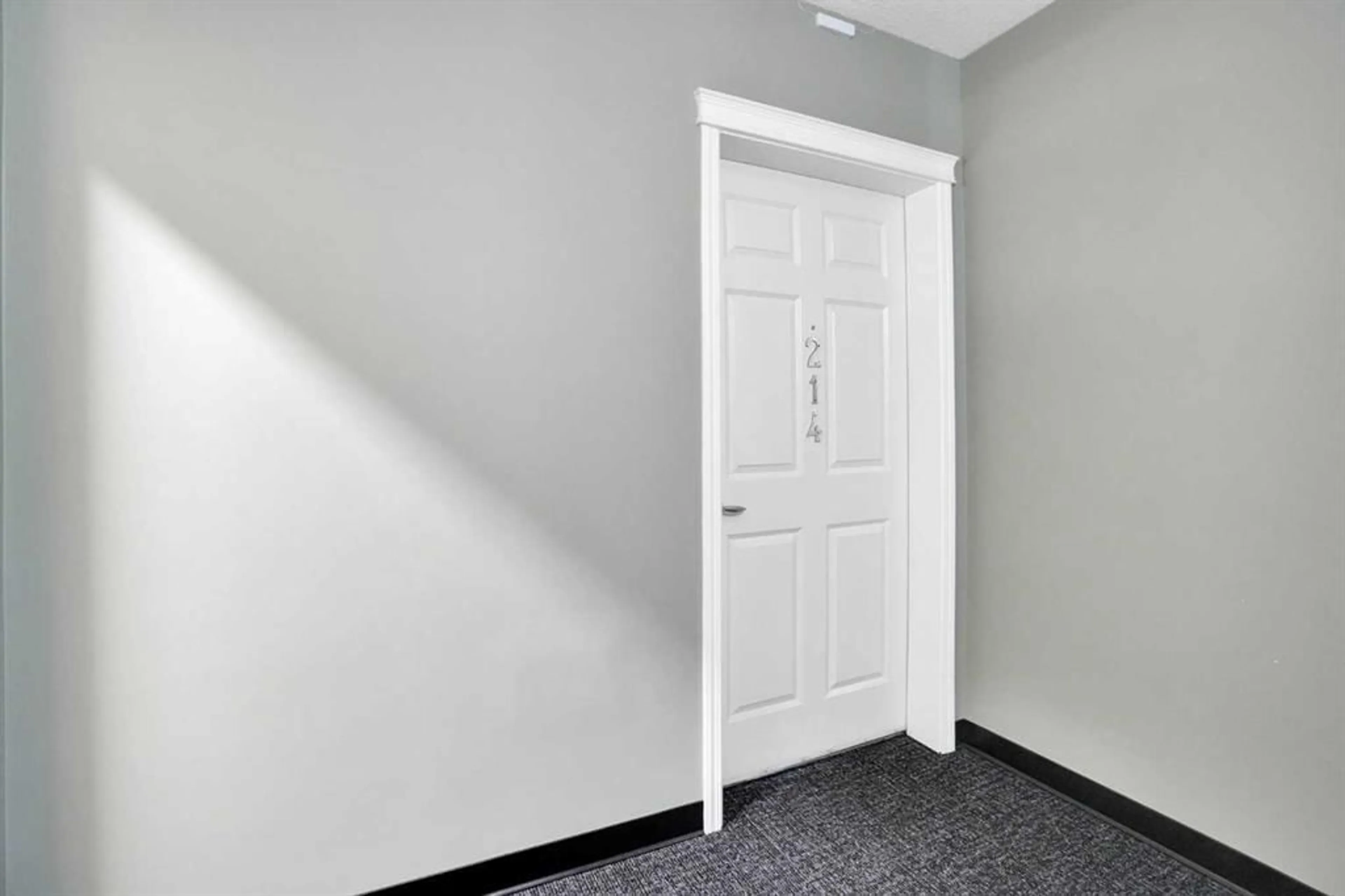 pillar/IMG-A2346692_4.jpg