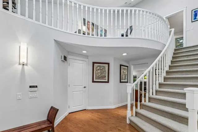 9956 Patton Rd, Calgary 3