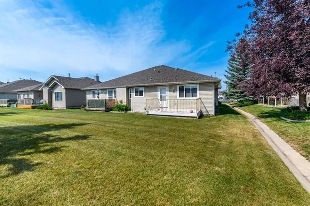 192 Cove Rise, Chestermere 5
