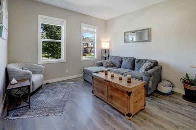 963 Nolan Hill Blvd, Calgary 3