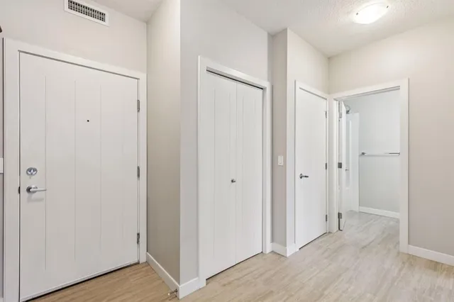 20 Royal Oak Plaza #210, Calgary 5
