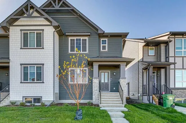 297 Creekside Dr, Calgary 3