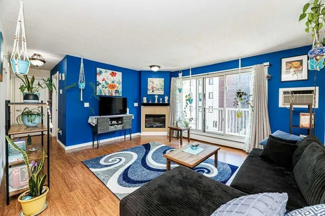 5326 47 Ave #308, Red Deer 3