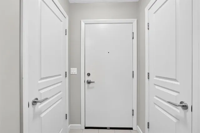 1320 1 St #401, Calgary 3