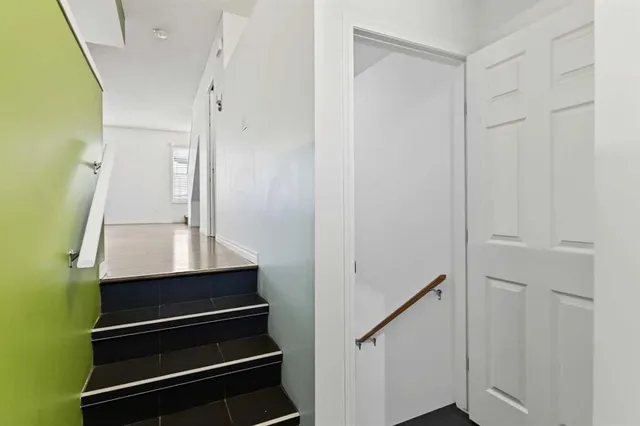 3240 New Brighton Gdns, Calgary 3