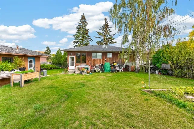 3723 Bow Anne Rd, Calgary 3