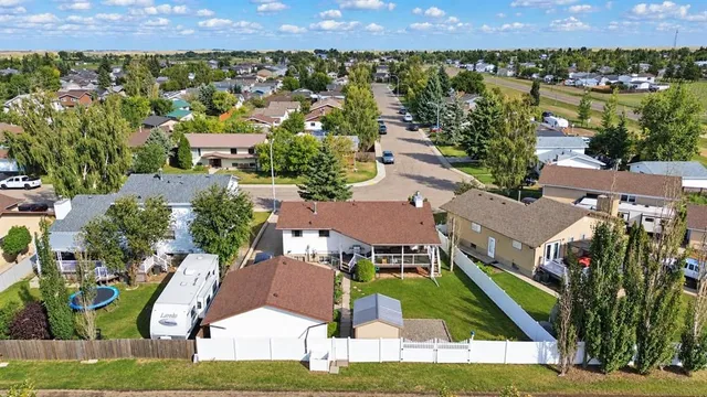 139 Shacker Crescent, Hanna 5