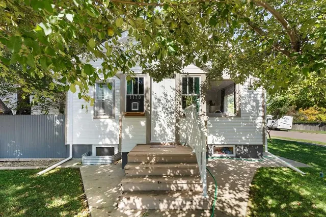 1178 Queen St, Medicine Hat 3
