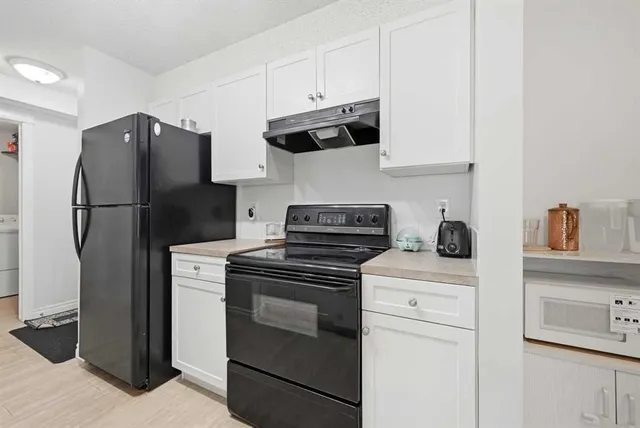 5555 Falsbridge Dr #111, Calgary 4