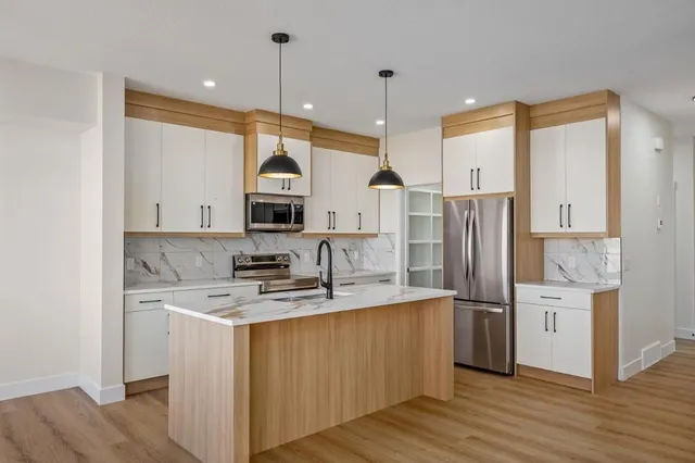 150 Lakewood Cres, Strathmore 4