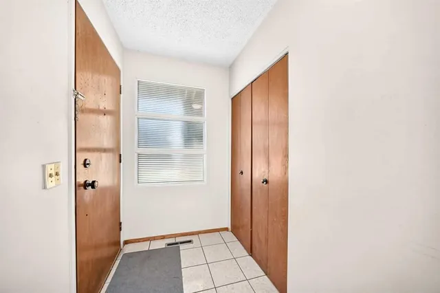 4620 Voyageur Dr, Calgary 2