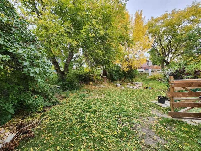 487 Northmount Dr, Calgary 4
