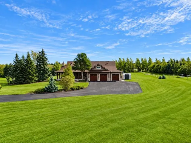 15 Gray Way, Rural Rocky View County