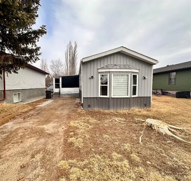 613 Iris St, Rosemary 5