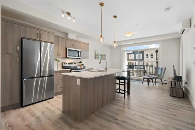 25 Walgrove Walk #209, Calgary 2