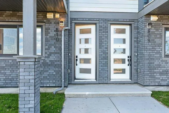 200 Belvedere Blvd #810, Calgary 2