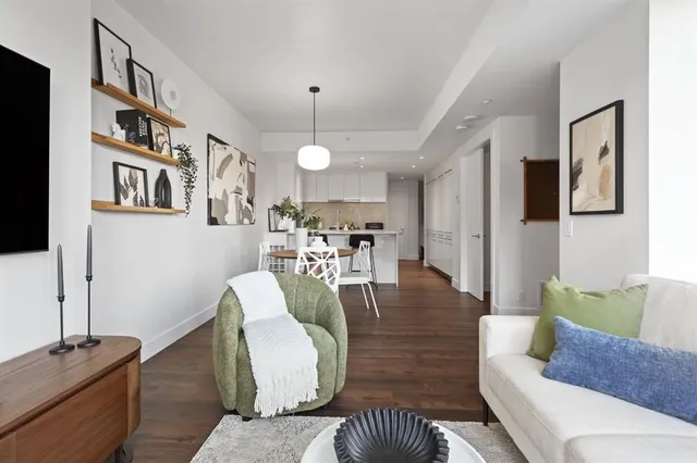 1025 5 Ave #109, Calgary 2