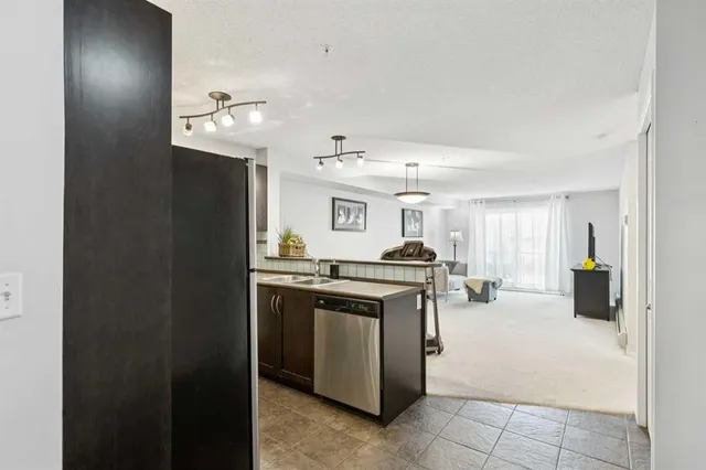60 Panatella St #4210, Calgary 4