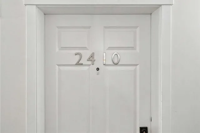 99 Copperstone Pk #2410, Calgary 4