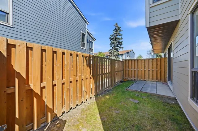 108 Grier Terr #1, Calgary 4