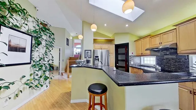 18 Tuscany Meadows Hts, Calgary 5