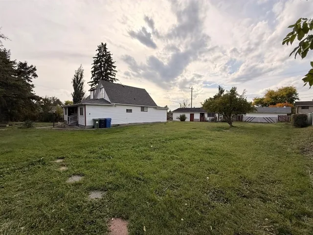 5116 53 St, Rocky Mountain House 3