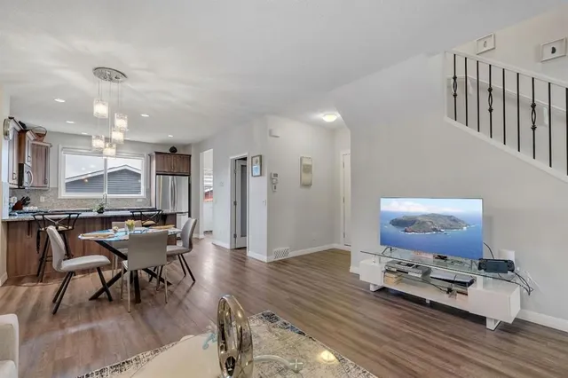 77 Red Sky Way, Calgary 5