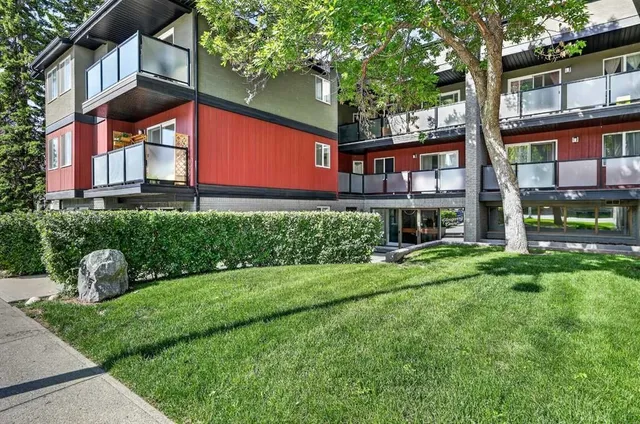 1915 26 St #204, Calgary 5
