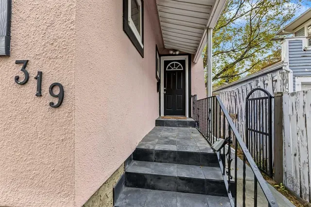 319 11 Ave, Calgary 2