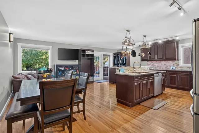 907 Ranchview Cres, Calgary 2