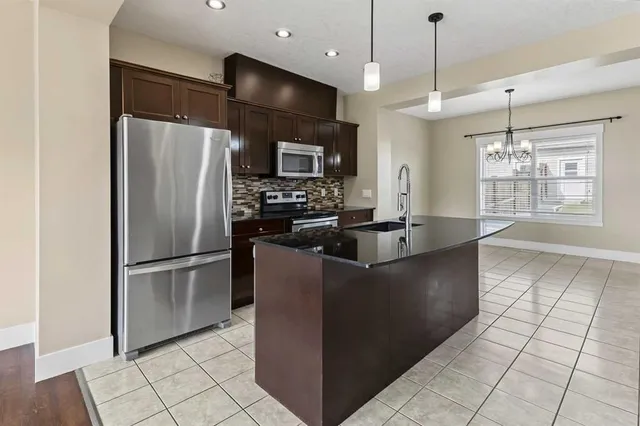 1540 Mcalpine St, Carstairs 5