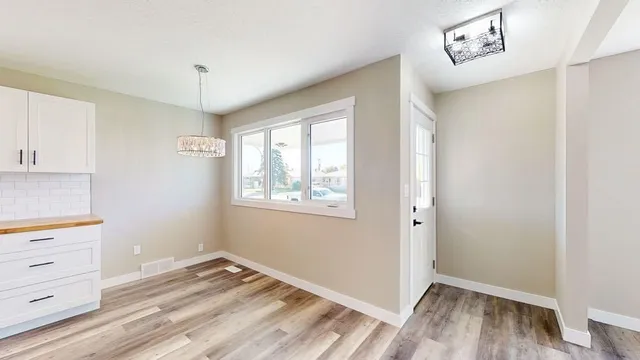 644 7 St, Medicine Hat 5