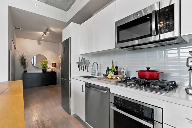 1010 6 St #602, Calgary 4