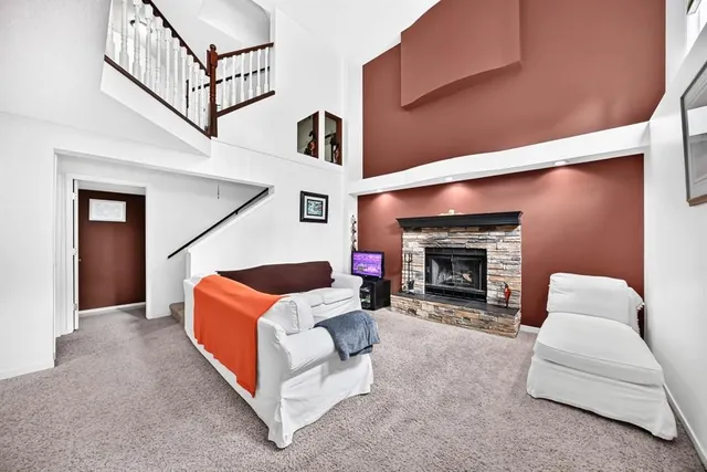 14954 Mt Mckenzie Dr, Calgary 2