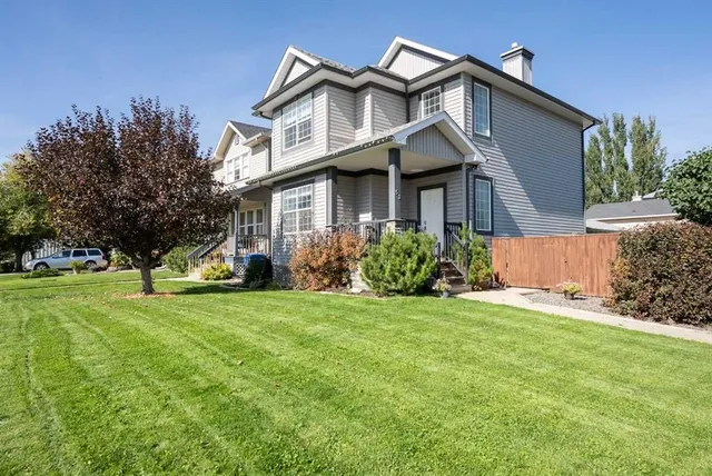 53 Peigan Crt, Lethbridge 2