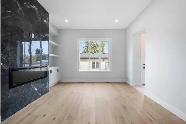 8308 34 Ave, Calgary 5