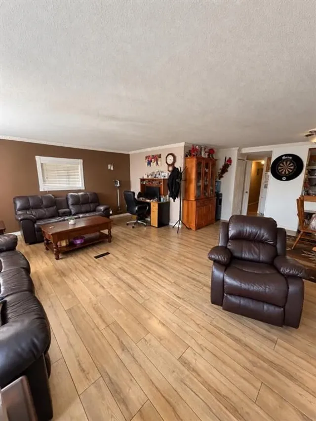 128 Grandview Cres, Fort McMurray 4