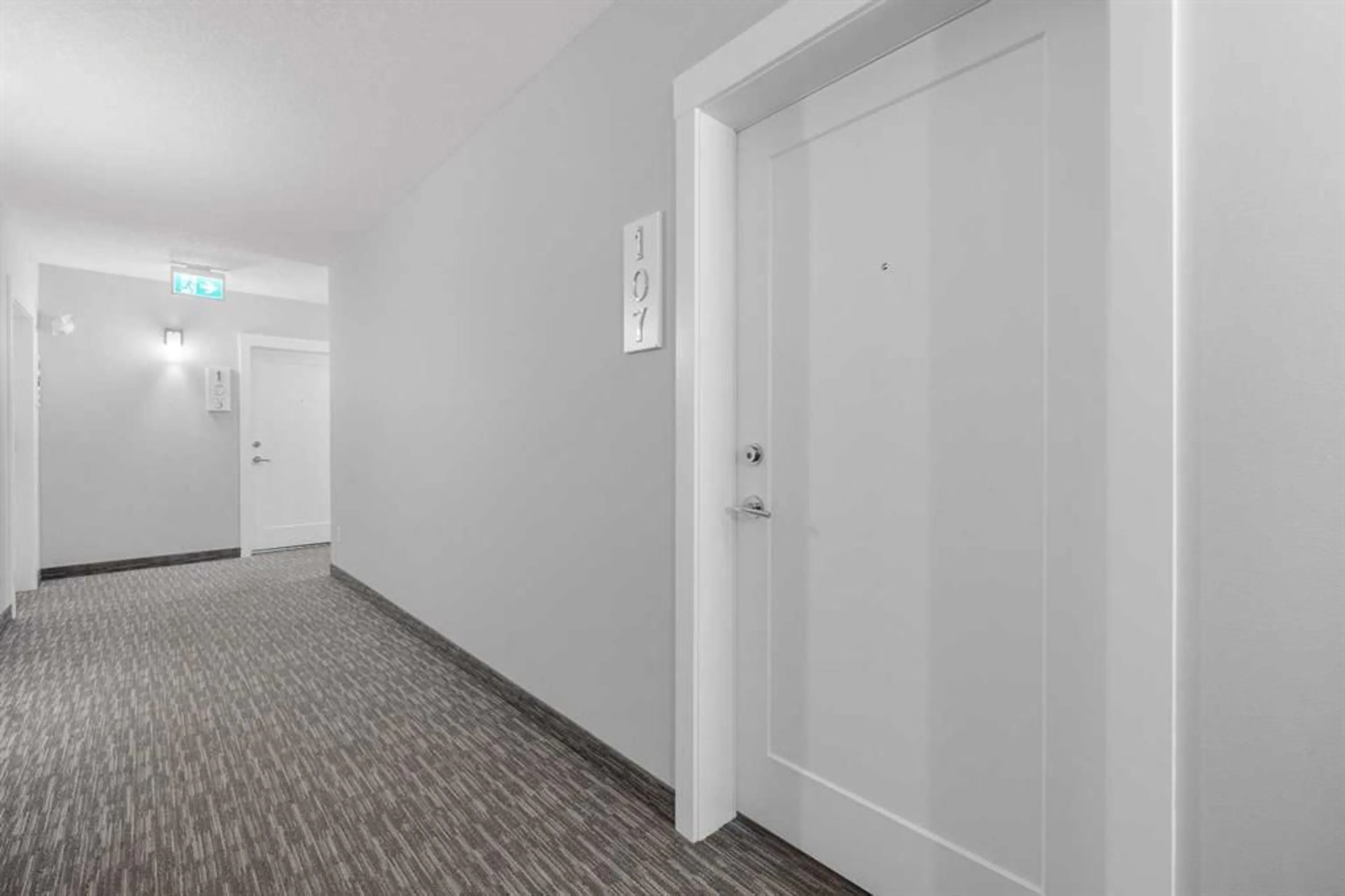 pillar/IMG-A2348385_2.jpg