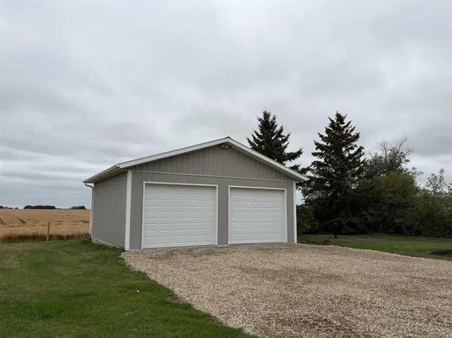 1133 Township Road 322, Rural Mountain View County 2